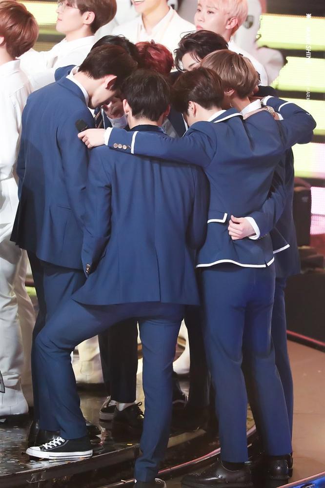 5 nhóm nhạc hàng đầu Kpop có khả năng toang trong năm 2020 vì lời nguyền đáng sợ-4