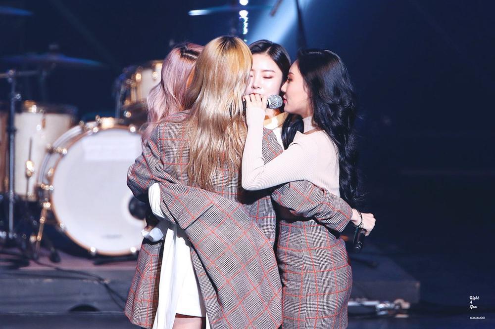 5 nhóm nhạc hàng đầu Kpop có khả năng toang trong năm 2020 vì lời nguyền đáng sợ-6