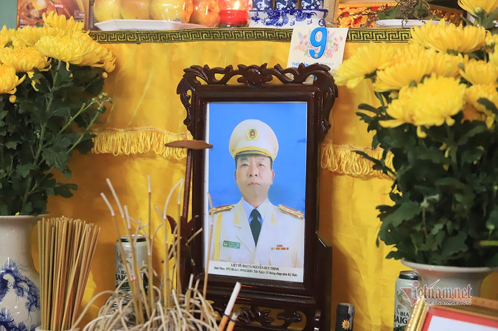 Chiều cuối năm nghẹn ngào ở gia đình Phó Trung đoàn trưởng hy sinh tại Đồng Tâm-7