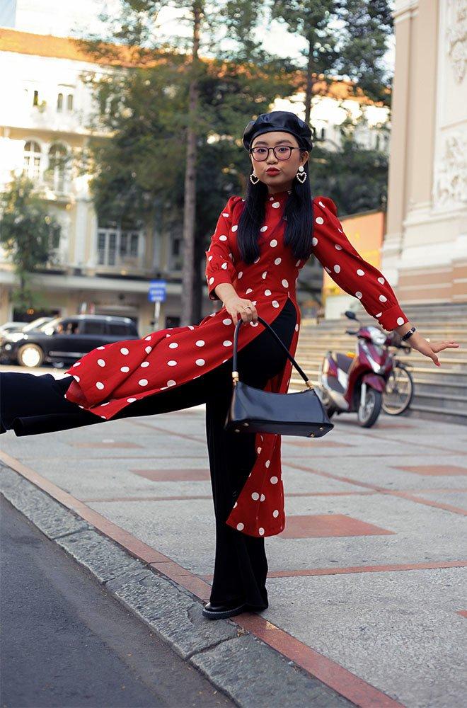 Mặc áo dài sành điệu như Phương Mỹ Chi: xách túi kẹp nách, mang boots siêu ngầu-2