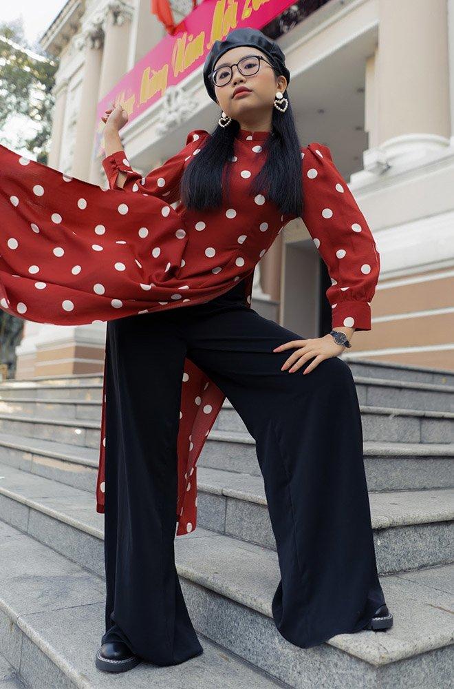 Mặc áo dài sành điệu như Phương Mỹ Chi: xách túi kẹp nách, mang boots siêu ngầu-4