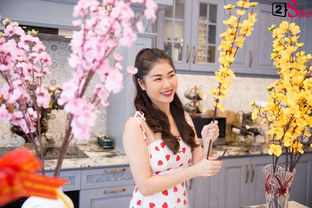 Ghé thăm biệt thự khủng xem gia đình Đăng Khôi - Thủy Anh dọn dẹp đón Tết-8