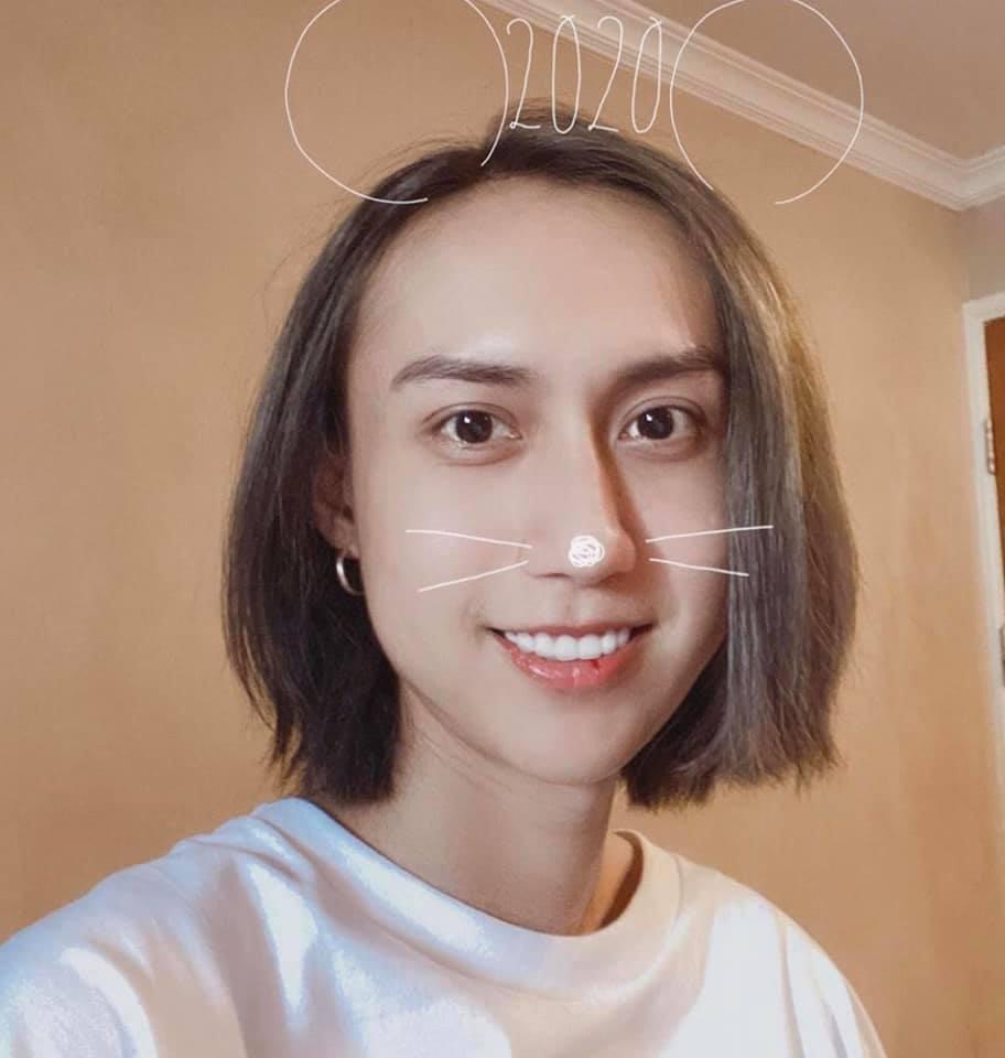 Lynk Lee gây sốc với khoảnh khắc chụp góc nghiêng nữ tính với tóc đuôi gà-1