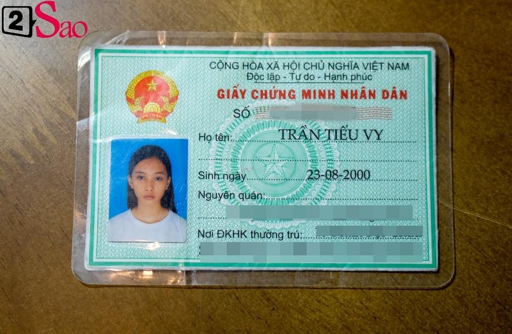 Đầu năm khám túi hoa hậu Tiểu Vy: Mặt mộc trong chứng minh thư cũ gây ngạc nhiên-8