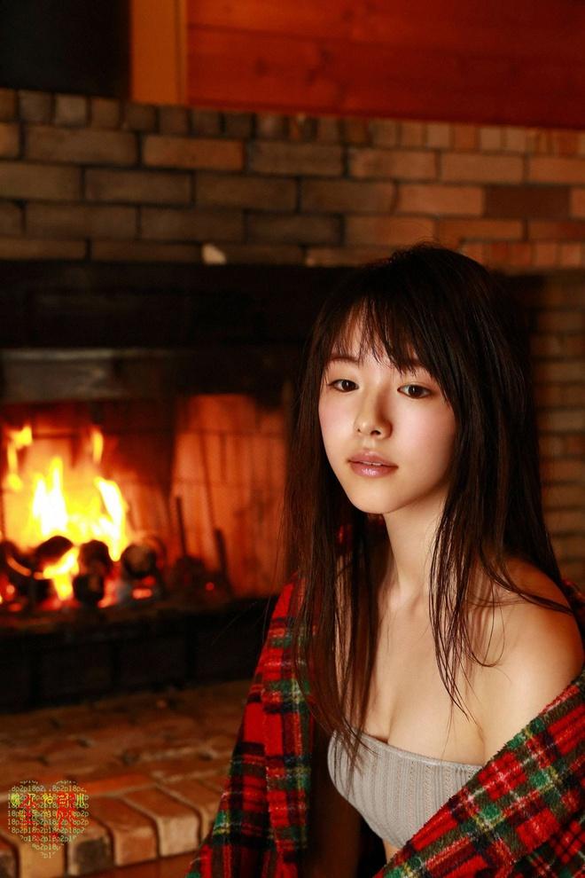 Nhan sắc tiểu tam trong vụ ngoại tình chấn động showbiz Nhật Bản-6