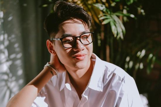 Clip: K-ICM đánh đàn nhạc Xuân, chúc Tết ngọt ngào đến người hâm mộ ở xa