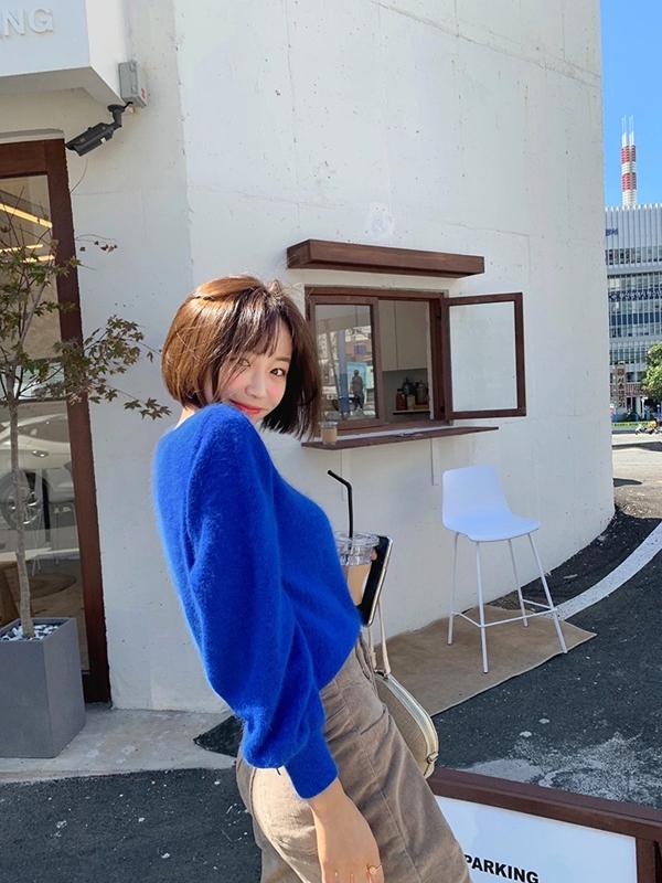 Không chỉ có đỏ, những tông màu sau đây cũng nổi bật và may mắn để diện dịp Tết nguyên đán-12