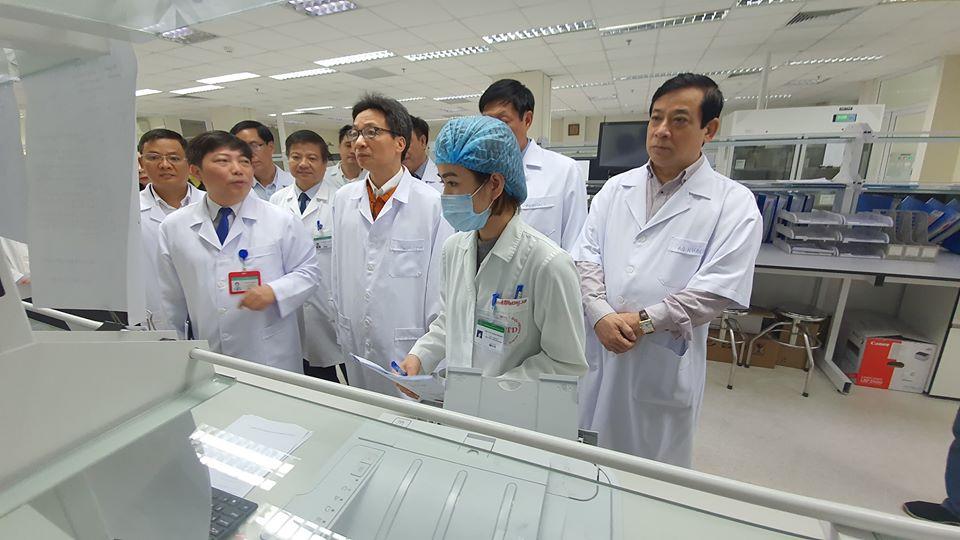 Sức khoẻ 2 bệnh nhân mắc virus nCoV tại Việt Nam đã ổn định-1
