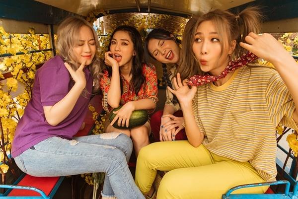 Giải nghiệp (Lip B): Với châm ngôn "Tết vui, Tết năng động", Giải nghiệp của nhóm Lip B mang giai điệu trẻ trung, sôi động, bắt tai cùng ca từ vui nhộn, gần gũi, bắt kịp xu hướng mùa Tết. Được chấp bút bởi nhạc sĩ Huỳnh Hiền Năng, chủ nhân của bản hit Số nhọ, đây là ca khúc hứa hẹn giúp Lip B tạo lập thêm cú "hit" mới trong năm 2020.