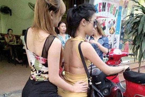 Nên tránh mặc 2 kiểu trang phục này để không hứng 'nghiệp' ngay đầu Xuân năm mới