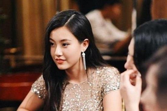 Diện váy hàng hiệu tới chúc Tết bị mẹ anh bắt rửa 9 mâm bát, tôi tung chiêu đanh thép