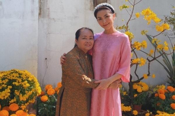 Tăng Thanh Hà 34 tuổi vẫn khoe mặt mộc tươi trẻ, rất yêu những nếp nhăn của mình-12