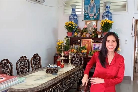 Có gì trong nhà 5 tầng giá trị 5 tỷ đồng Thủy Tiên mua tặng mẹ?