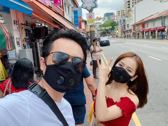 Sao Việt đeo khẩu trang khi du lịch đầu xuân vì sợ virus corona-4