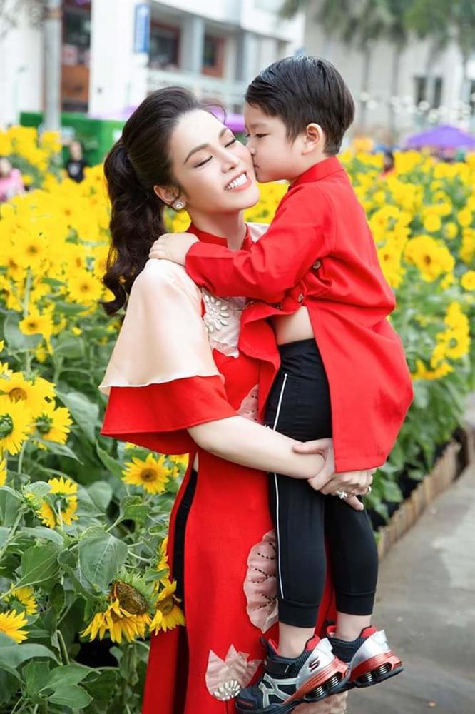 Nhật Kim Anh đăng clip tố cáo chồng cũ không cho gặp con ngày mồng 3 Tết-2