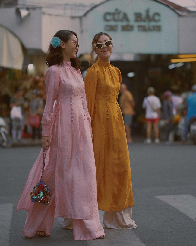Đụng hàng hi hữu đầu năm: Minh Hằng - Yến Trang mặc chung áo dài mười phân vẹn mười-3
