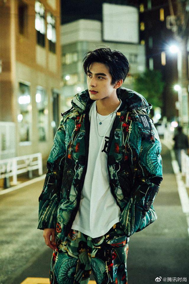 Dung mạo cực phẩm của Tống Uy Long - mỹ nam đang hot sau Vương Nhất Bác và Tiêu Chiến-7