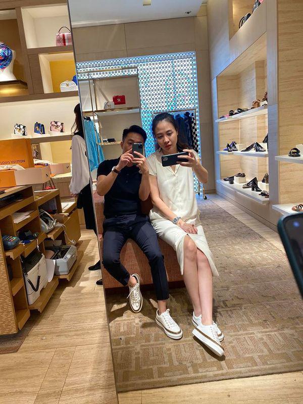 Chồng thấp vợ cao, 3 cặp đôi này vẫn cực đẹp đôi nhờ mặc đồng điệu từ nhà ra phố-14