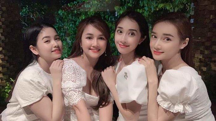 Chị em nhà Nhã Phương khoe nhan sắc mẹ bỉm sữa ngày đầu xuân-5