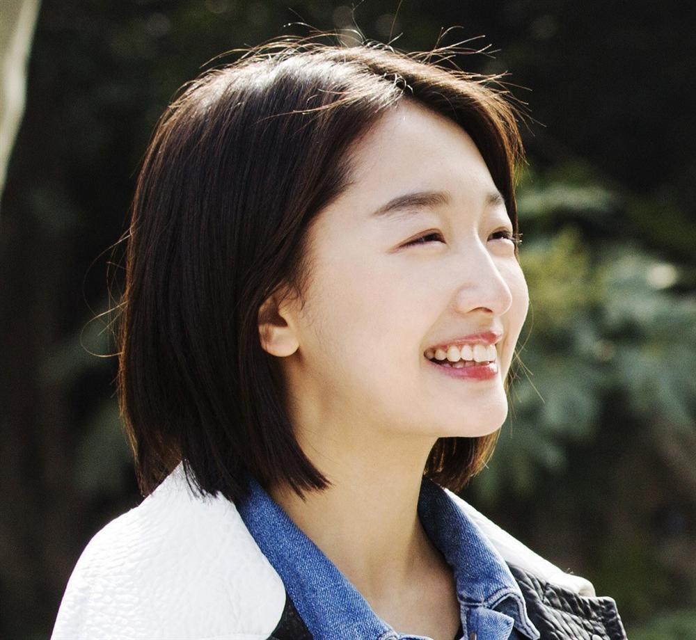 Những mỹ nhân sở hữu nụ cười đáng yêu, thuần khiết nhất làng giải trí Hoa ngữ-13