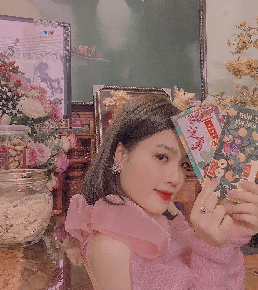 Bạn gái tin đồn Quang Hải xuất hiện chớp nhoáng ở đám cưới Văn Đức nhưng người xem chỉ soi nhan sắc-3