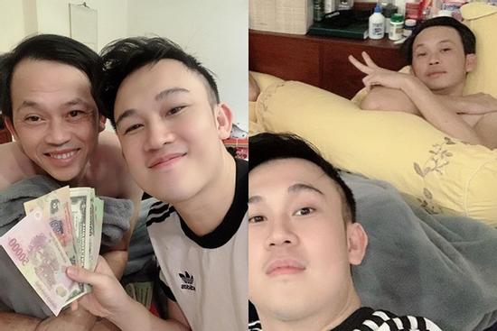 Hoài Linh nằm giường chưa kịp mặc áo, Dương Triệu Vũ đã vào 'dựng dậy' bắt lì xì