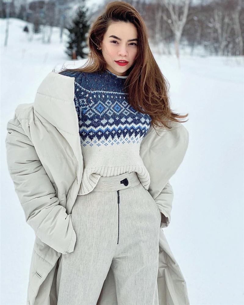 Tự đăng ảnh du lịch đẹp lung linh, Hồ Ngọc Hà - Kim Lý thực sự ra sao trong bức hình bị chụp lén?-5