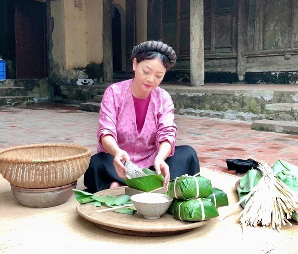 Cảnh nóng câu khách đã giết chết phim hài Tết?-3