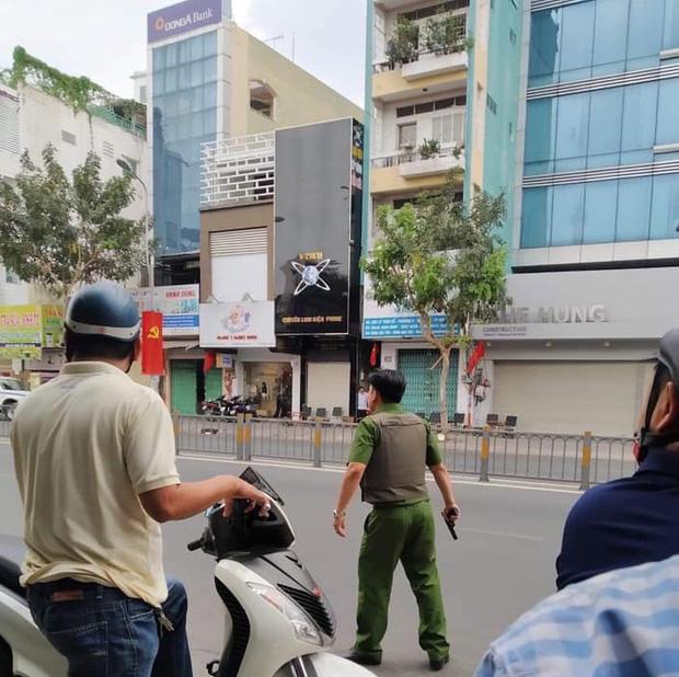 Nghi án thanh niên ngáo đá cầm súng, lựu đạn cướp ngân hàng ở Sài Gòn-1