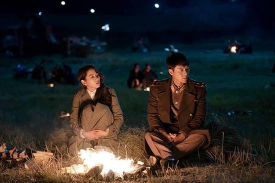 Diễn xuất xúc động của Hyun Bin và Son Ye Jin trong 'Hạ cánh nơi anh'