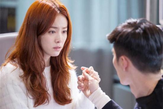 Hết kỳ nghỉ Tết, chồng chết điếng khi phát hiện sự thật về khoản lì xì 'khủng' của con