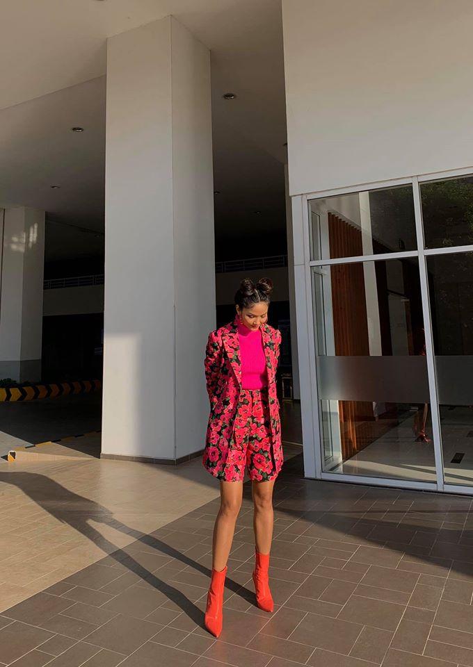 Mặc màu chóe nhất, họa tiết quê nhất mà HHen Niê vẫn được khen tới tấp-10