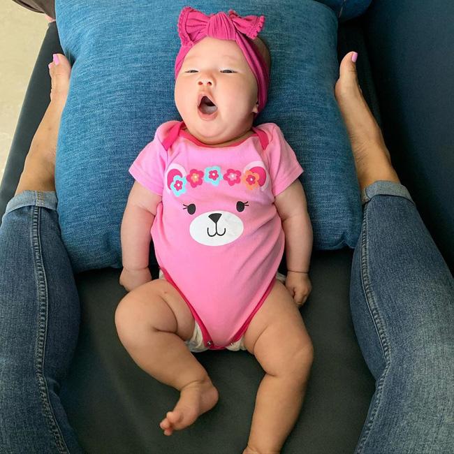 Khoe cận mặt con gái 2 tháng tuổi, Shark Linh được khen ngợi chăm con siêu giỏi-2