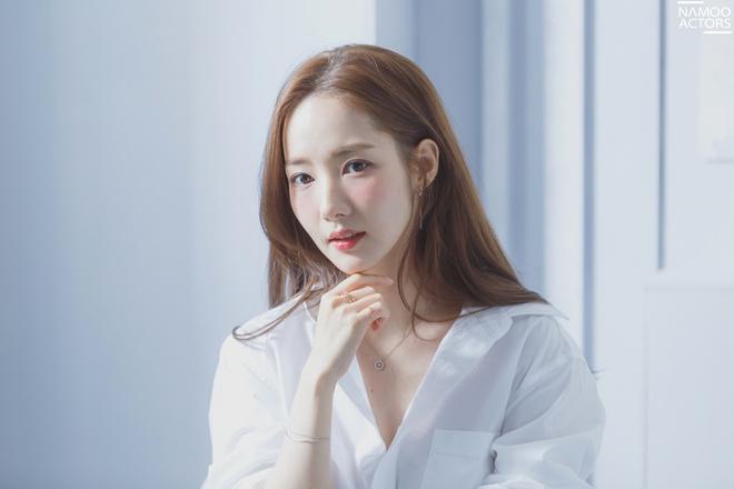 ‘Nữ hoàng dao kéo’ Park Min Young hóa gái quê trong phim mới-2