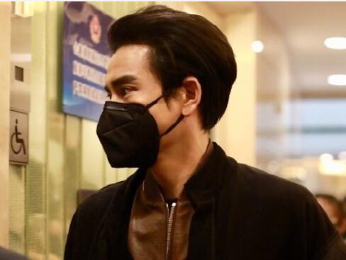 Sao Hoa ngữ đeo khẩu trang, tích cực tuyên truyền phòng chống virus corona-3