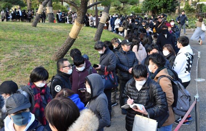 Hàng nghìn người chờ xem xét xử quốc bảo nhan sắc Nhật Bản-1