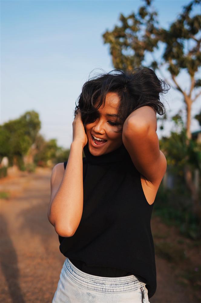 HHen Niê rũ bỏ hình tượng hoa hậu để hóa thân thành đả nữ trong phim hành động triệu đô-5