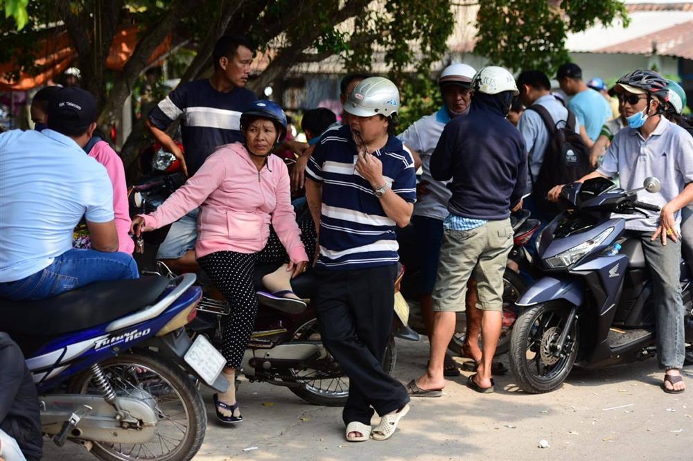 Thu dần quân ở Củ Chi, lập nhiều chốt mới lùng kẻ bắn chết 5 người-2