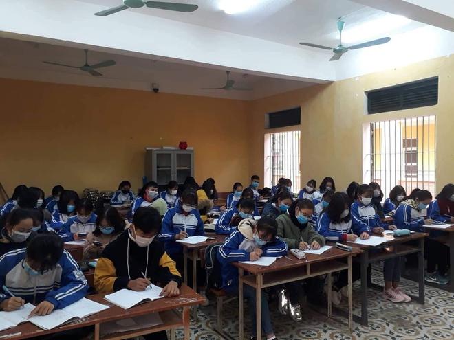 Lì xì đầu năm bằng khẩu trang giữa dịch corona-1