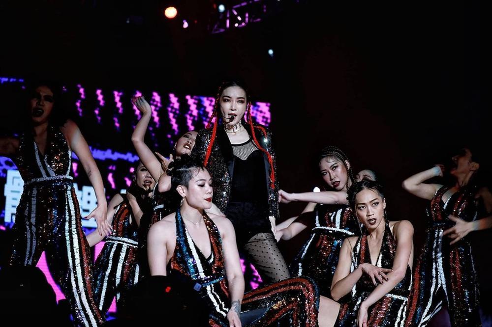 Trung Quốc cấm vận showbiz thế nào giữa đại dịch corona?-1