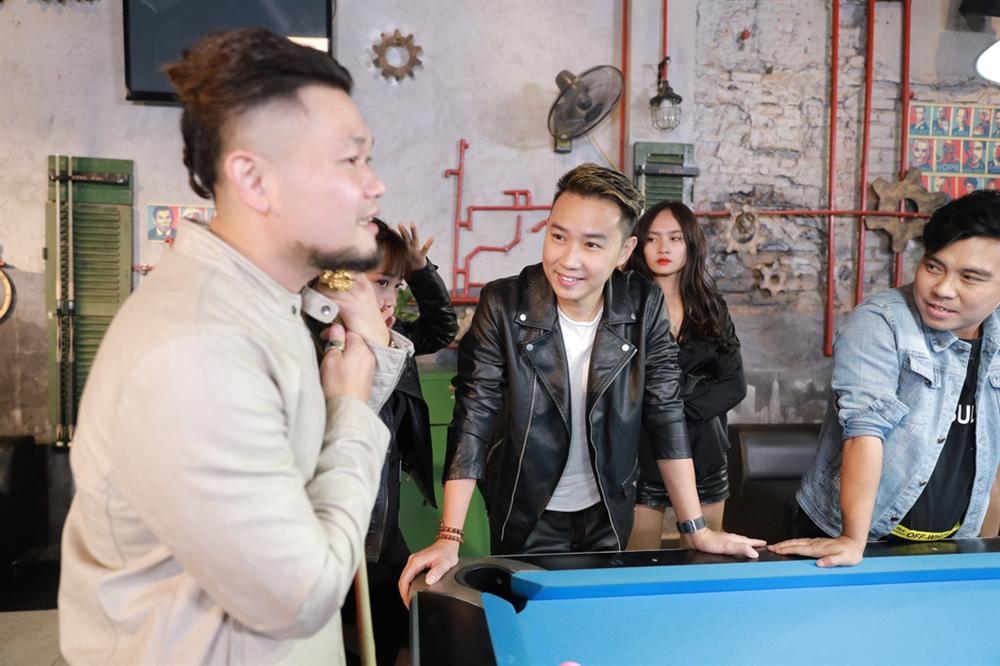 Phim hài Tết về đâu sau khi trả giá hậu quả của cảnh nóng dung tục?-1