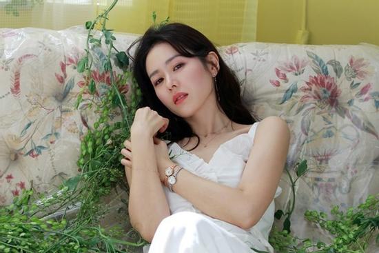 Phụ nữ sở hữu những đặc điểm này không chỉ phúc khí tài vận dồi dào mà còn vượng phu ích tử