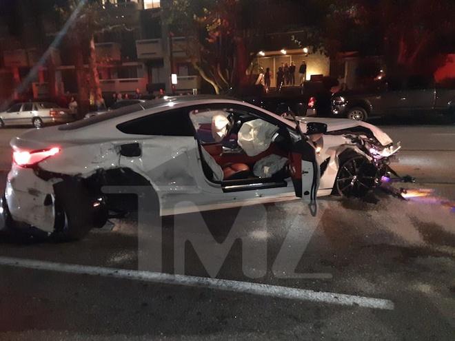 Rapper bị bắt khi gây tai nạn, đâm nát nhiều xe sang trên phố-2