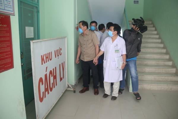 Nữ nhân viên khách sạn ở Nha Trang bị nhiễm virus corona quay video chia sẻ về sức khỏe-2