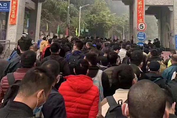 500 người Trung Quốc chờ nhập cảnh vào Việt Nam qua cửa khẩu Hữu Nghị-1