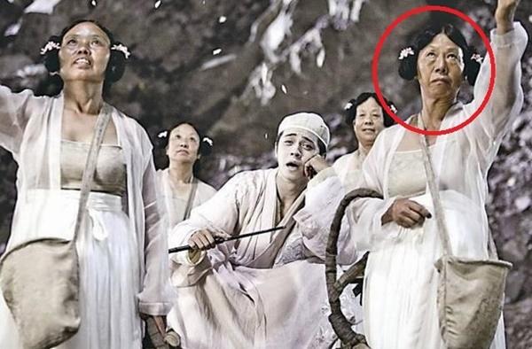 Cú đổi đời ngoạn mục của dàn sao xấu lạ trong phim Châu Tinh Trì-7