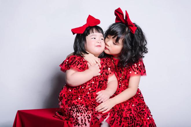 Mới đầu năm dân tình đã phải tan chảy với hội hot kid, đáng yêu gì đâu!-8