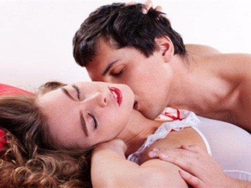 Bác sĩ nói gì về quan hệ tình dục giúp chống virus corona?-1