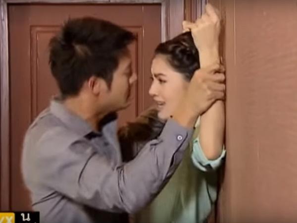 Kịch bản khó hiểu của phim Thái khi phụ nữ bị hiếp dâm yêu thủ phạm-3