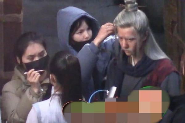 Triệu Lệ Dĩnh, Dương Mịch phải đạt 100 điểm bài thi Virus Corona mới được quay phim-6